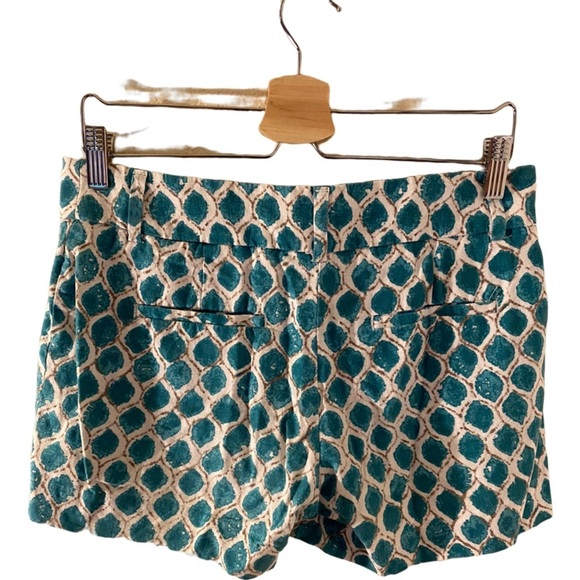 LOFT The Riviera Short. Size 0. Cream and blue/green pattern. - Picture 3 of 9